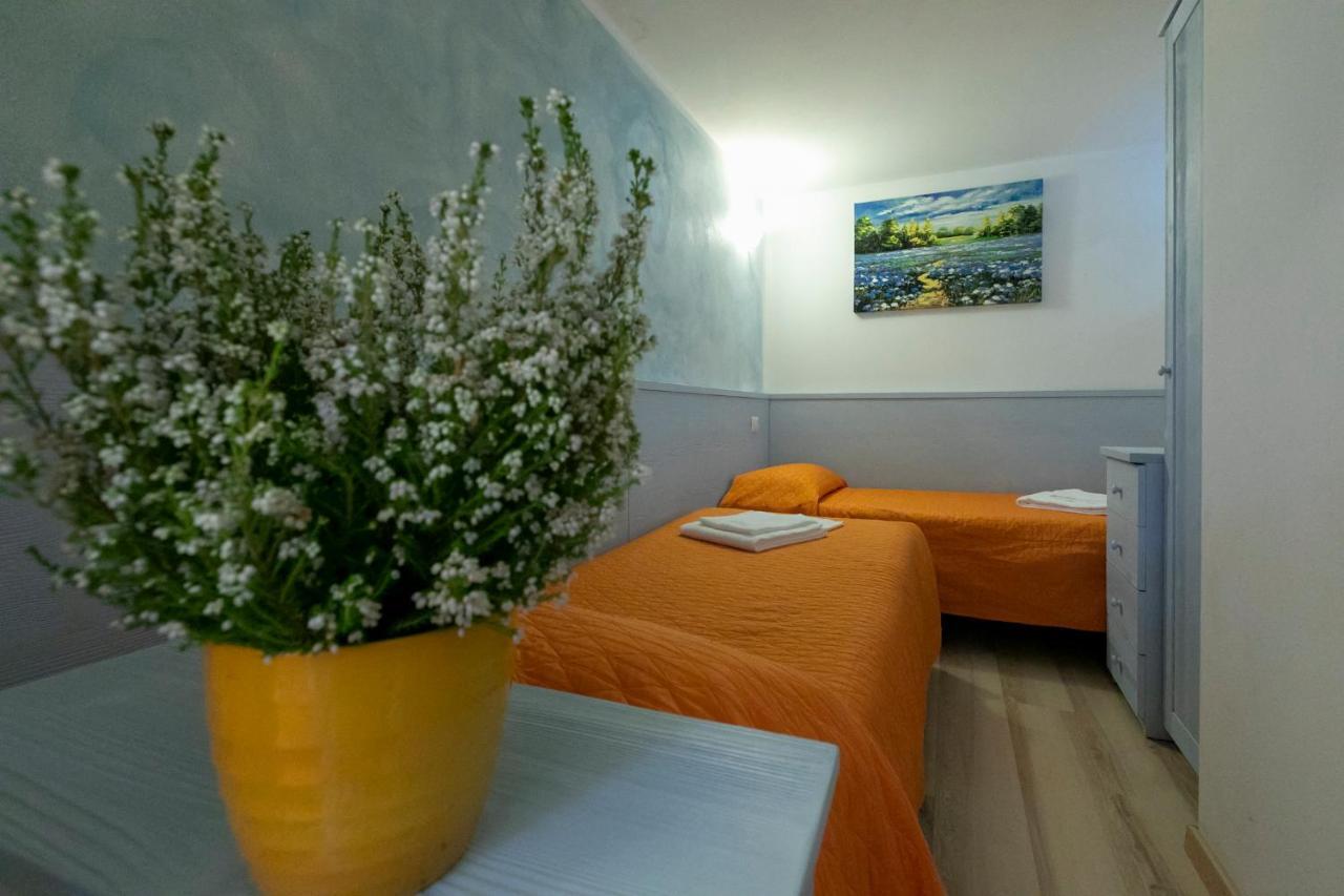 La Collina Dei Fiori Vercana Exterior foto